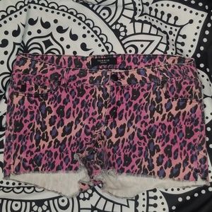 Pink and peach leopard shorts 18